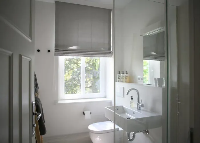 Smucke Steed Hotel 3*